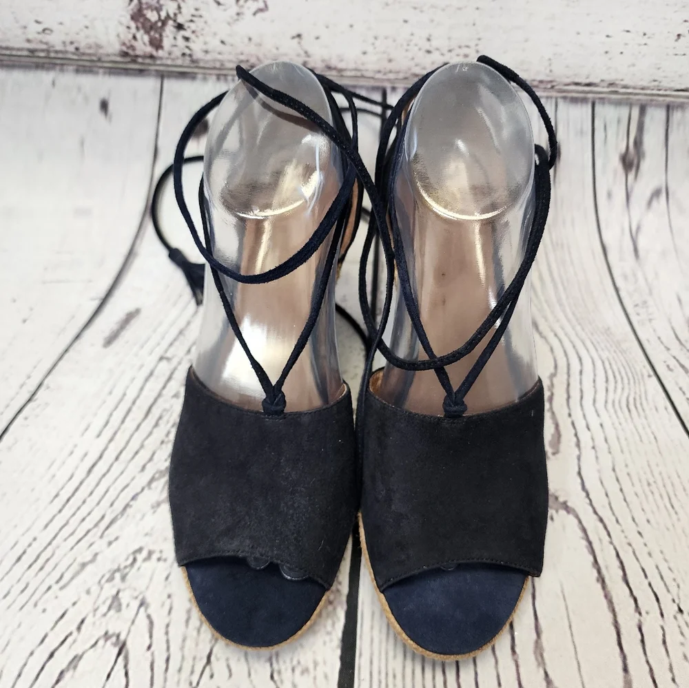 CAbi gently used